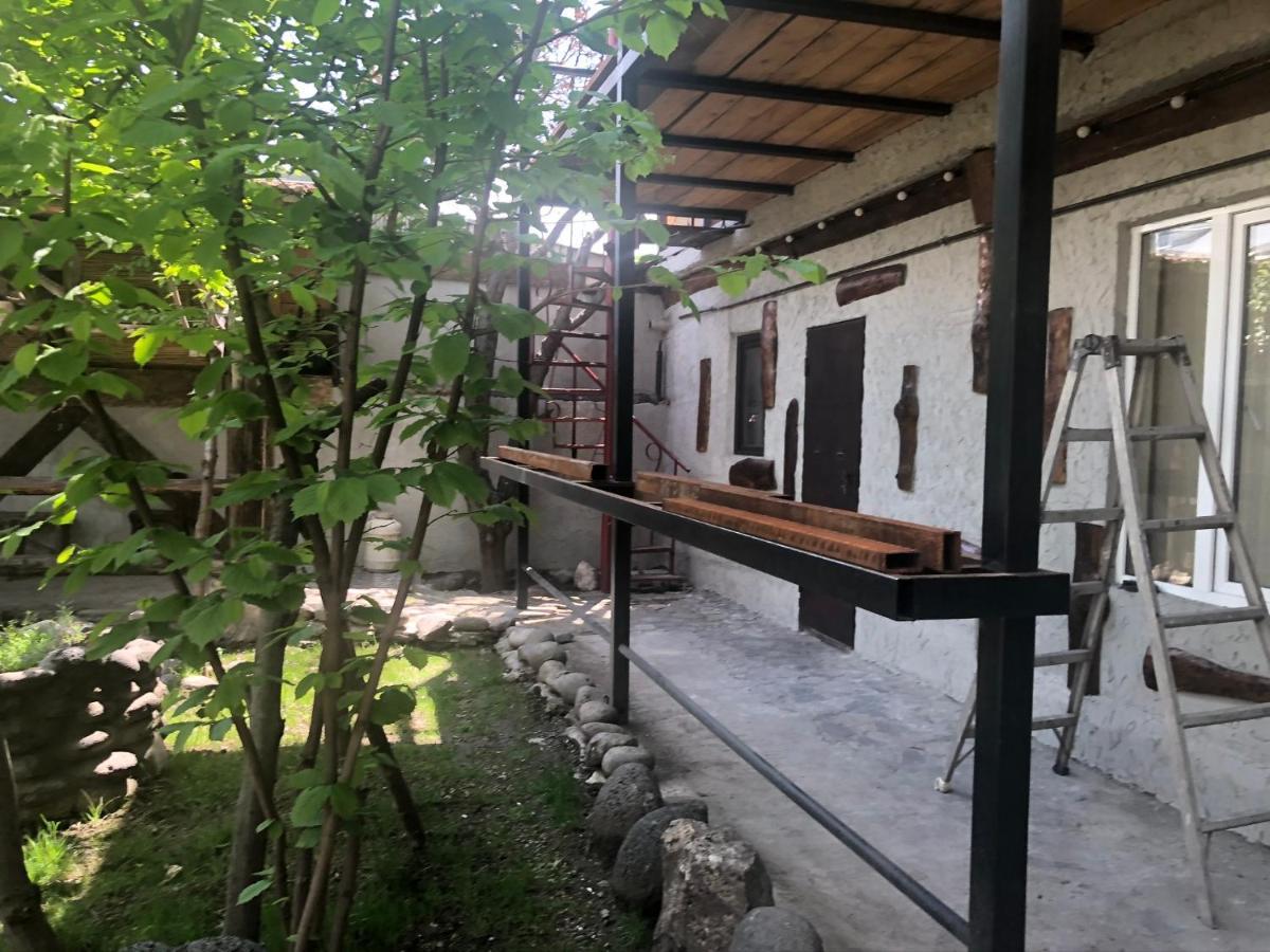 Master's House Dayan Hotel Yerevan Bagian luar foto