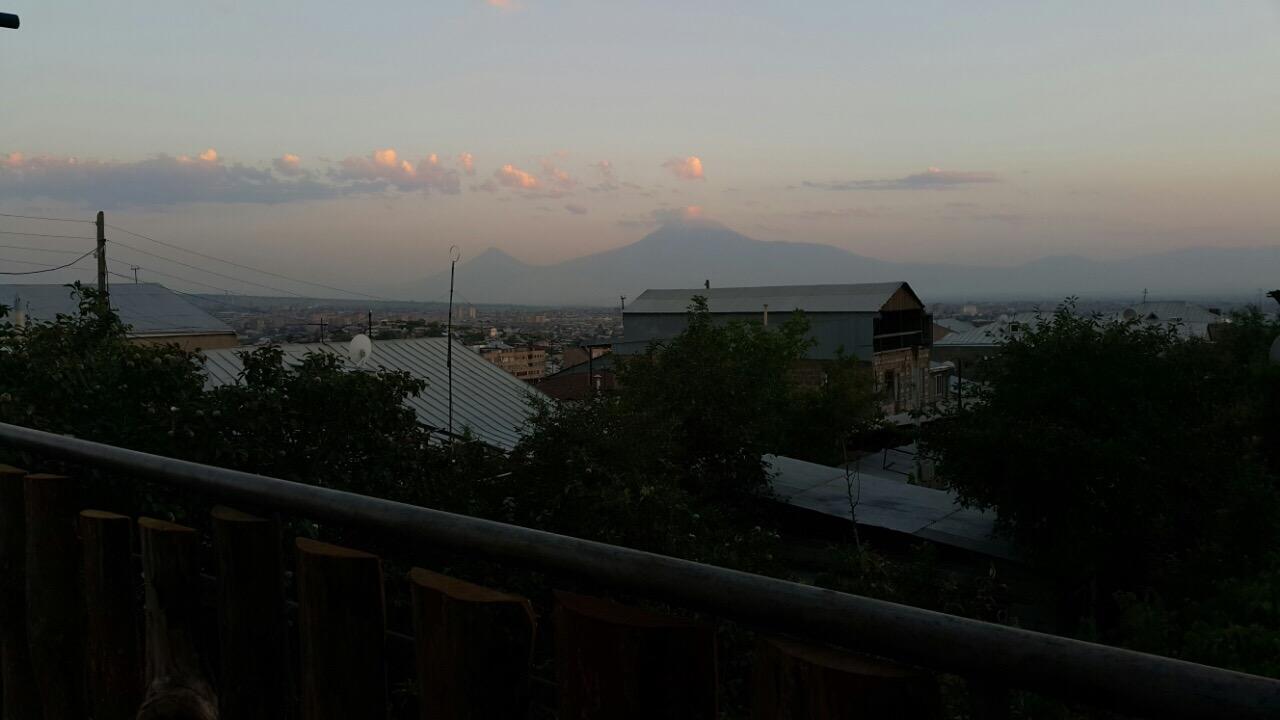 Master's House Dayan Hotel Yerevan Bagian luar foto