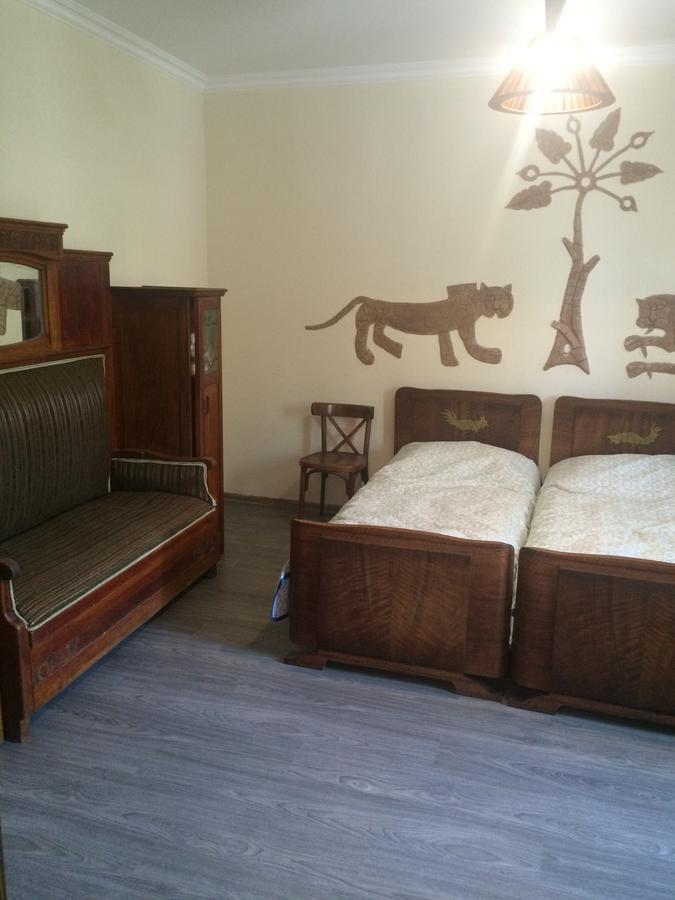 Master's House Dayan Hotel Yerevan Bagian luar foto