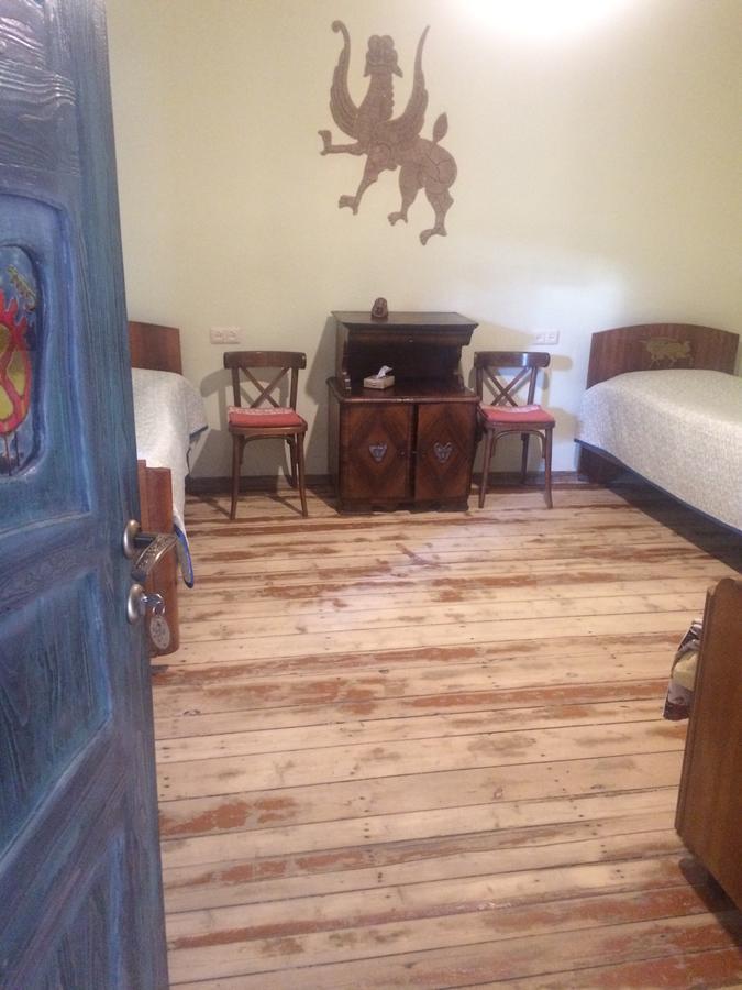 Master's House Dayan Hotel Yerevan Bagian luar foto