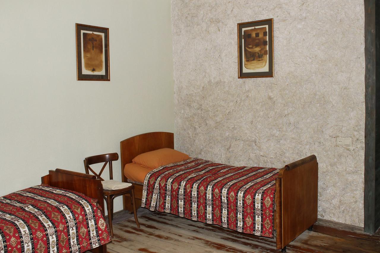 Master's House Dayan Hotel Yerevan Bagian luar foto