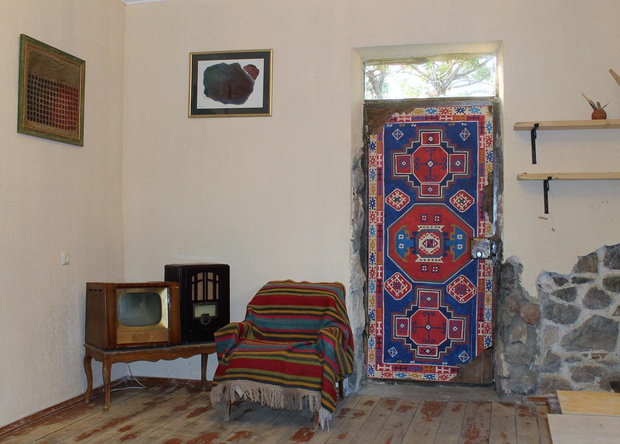 Master's House Dayan Hotel Yerevan Bagian luar foto
